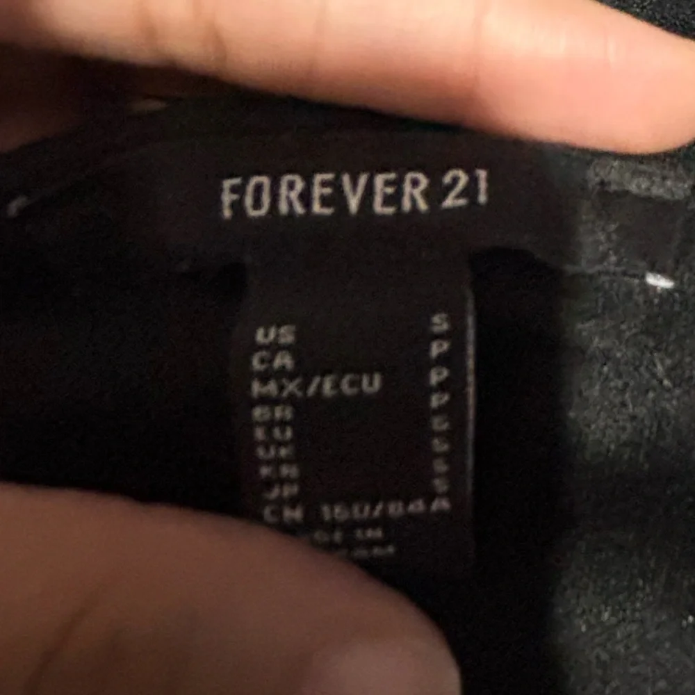 Forever 21 black skirt with adjustable straps - Picture 3 of 3